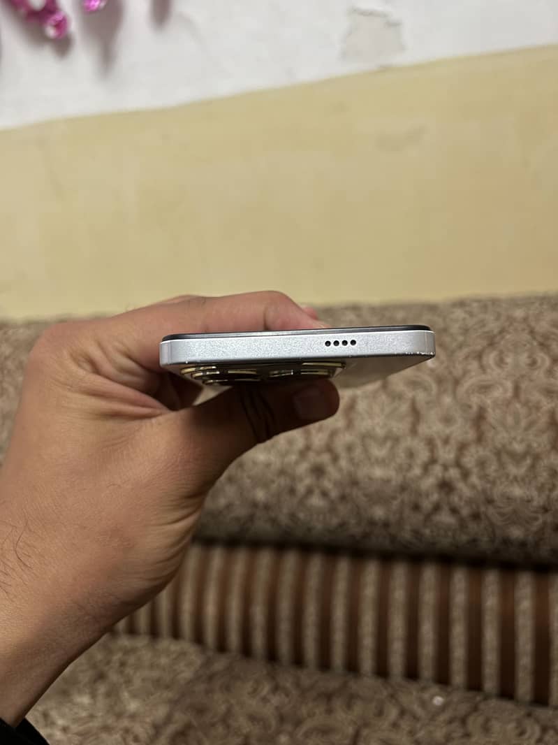 Tecno Spark 20 1