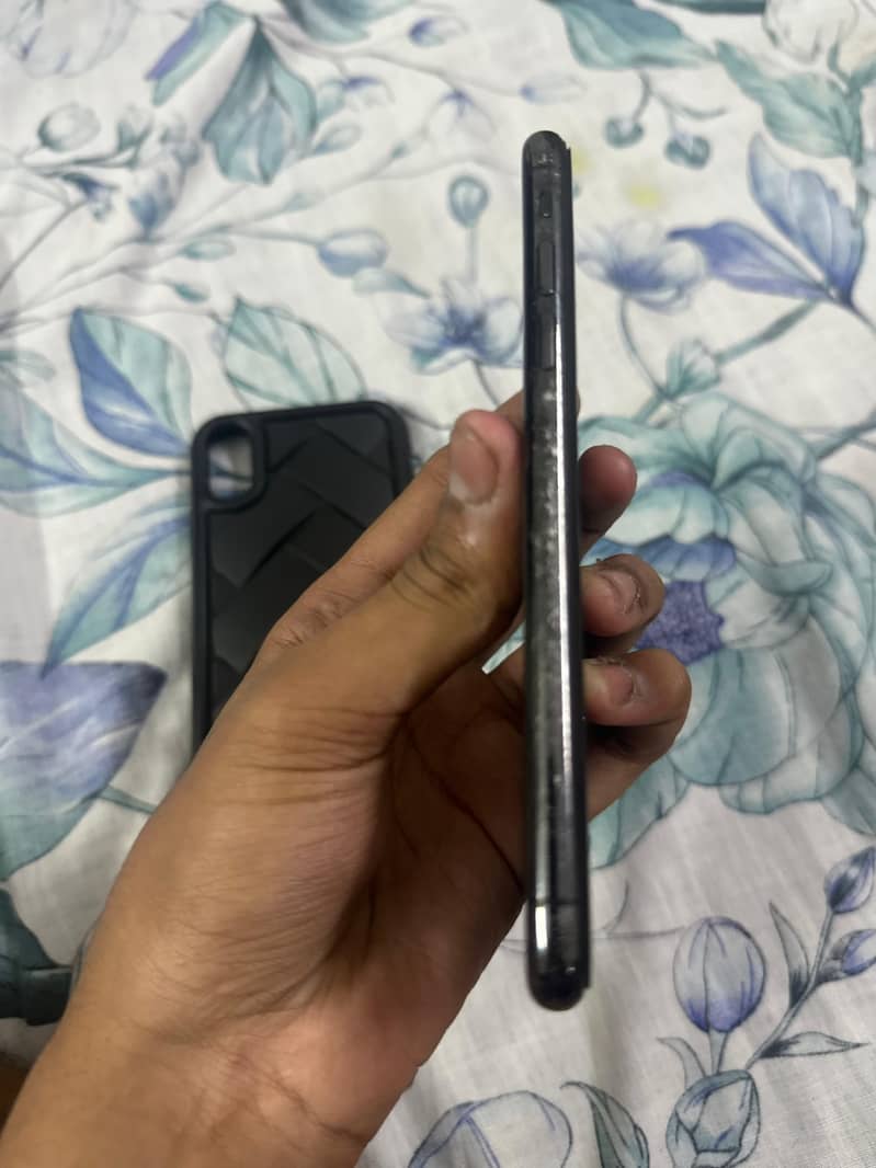 Apple iPhone X 5