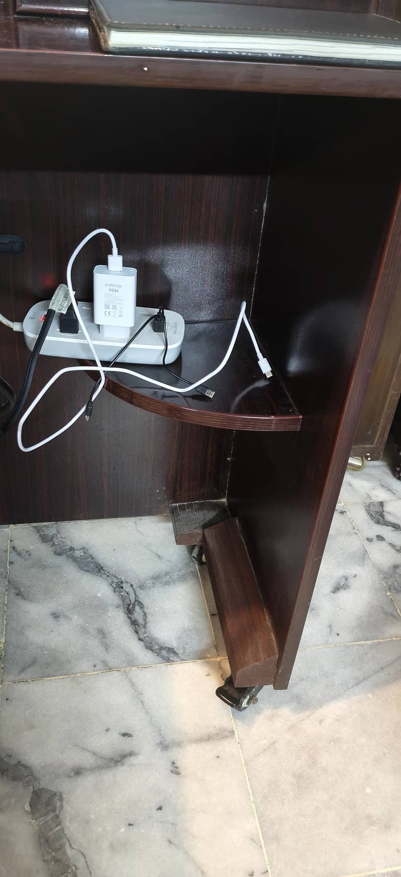 Computer Table 4