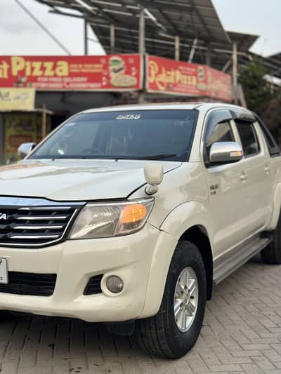 Toyota Hilux 2013