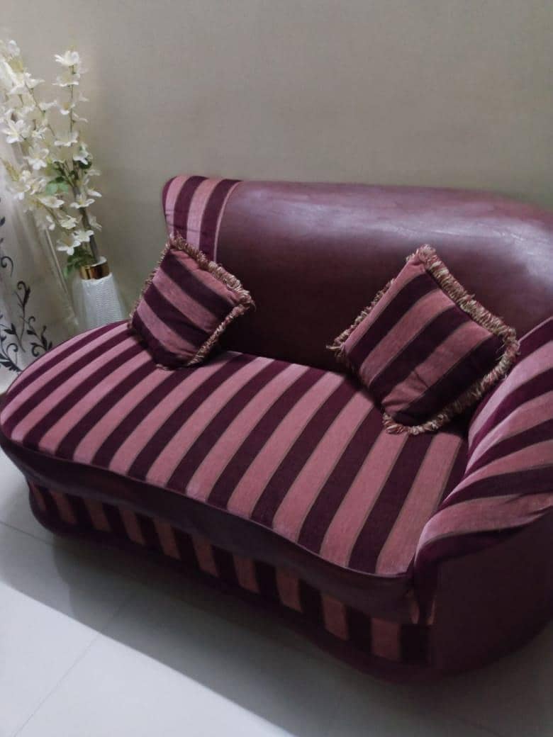 7 seater sofa 0