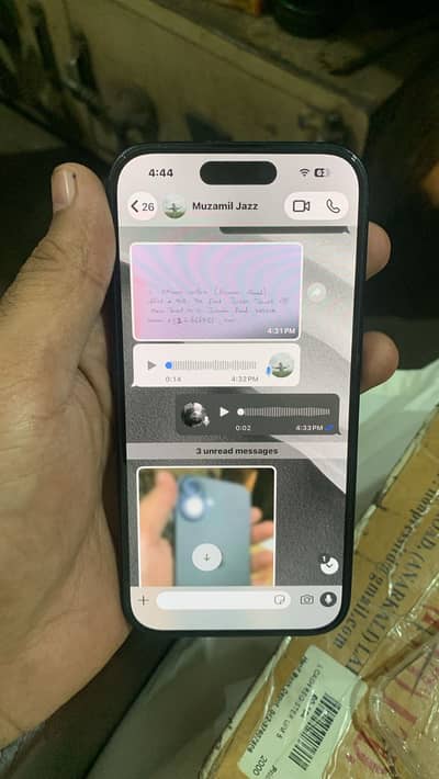 Apple iPhone 16