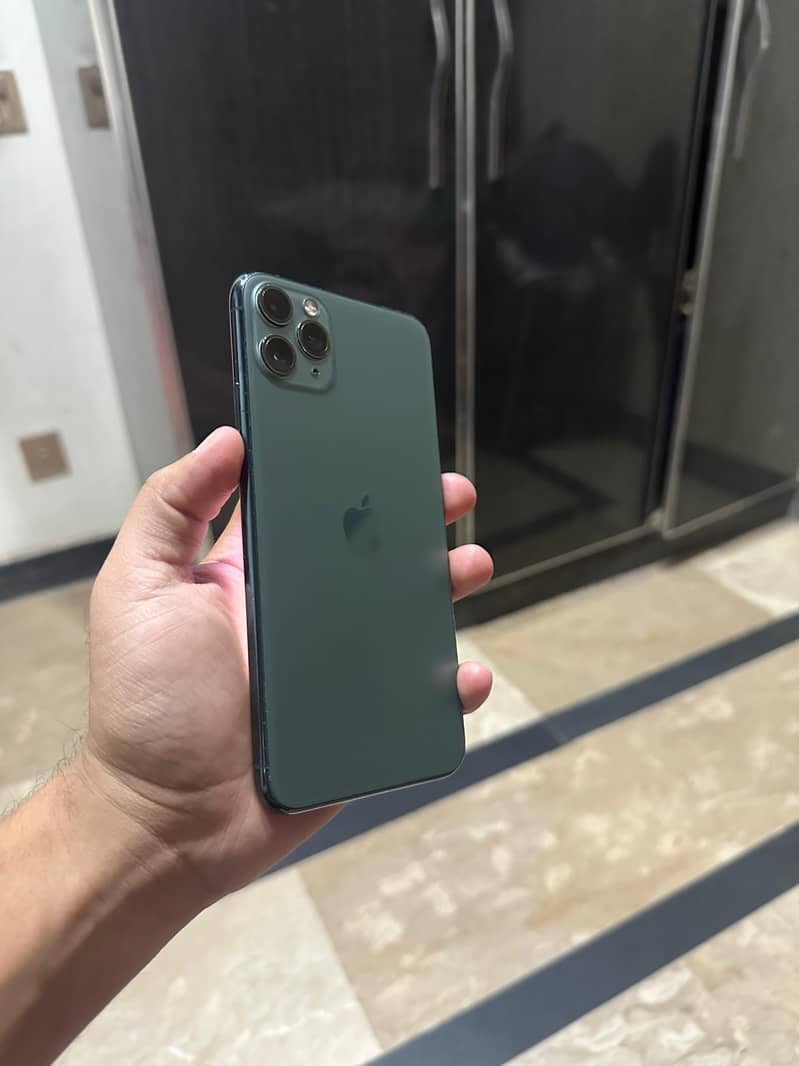 Apple iPhone 11 Pro Max 1