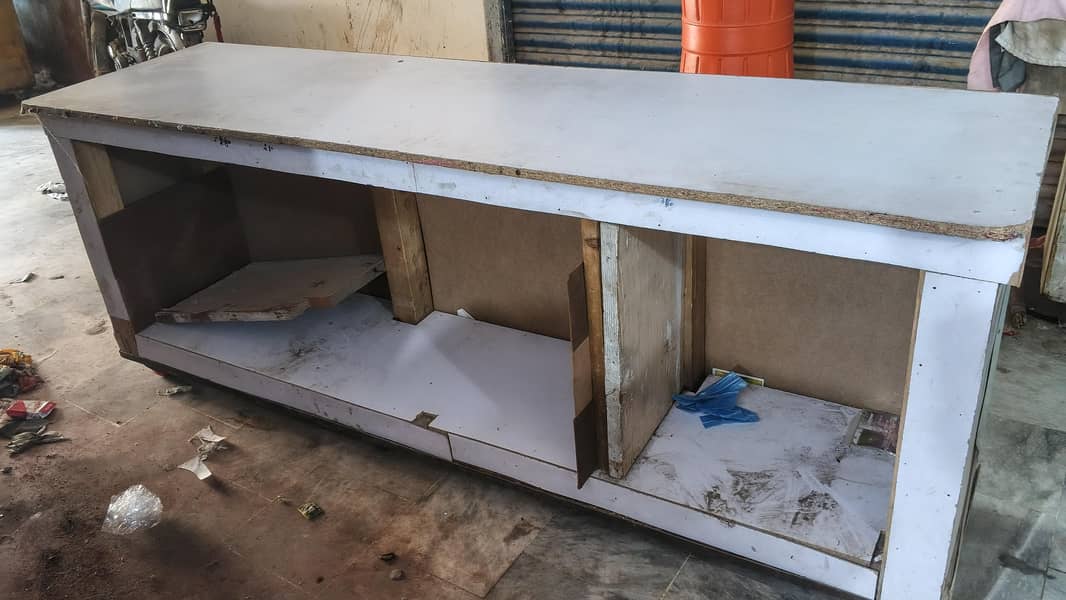 2 large counter 1