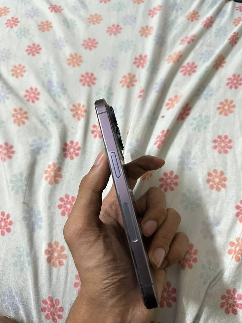 Apple iPhone 14 Pro 3