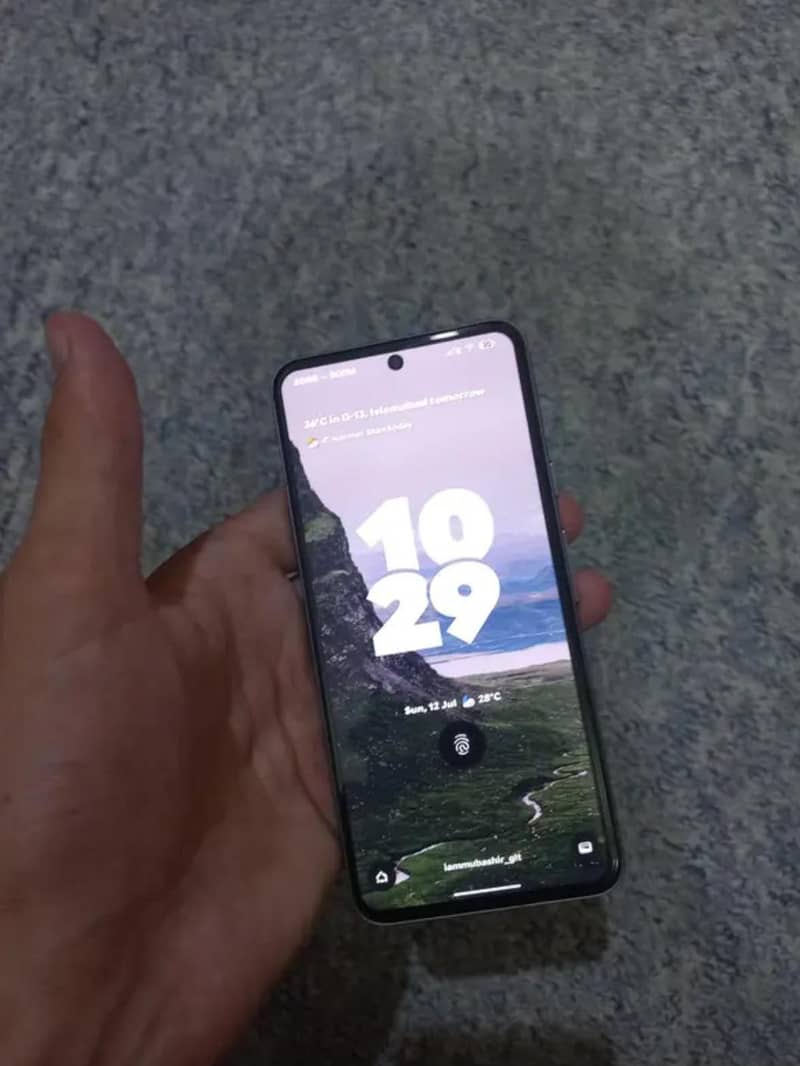 GOOGLE PIXEL 8 1