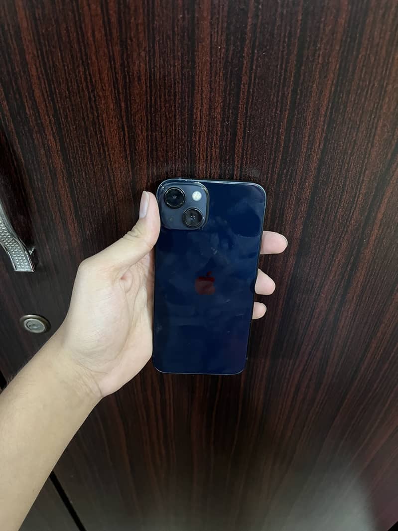 Apple iPhone 13 2