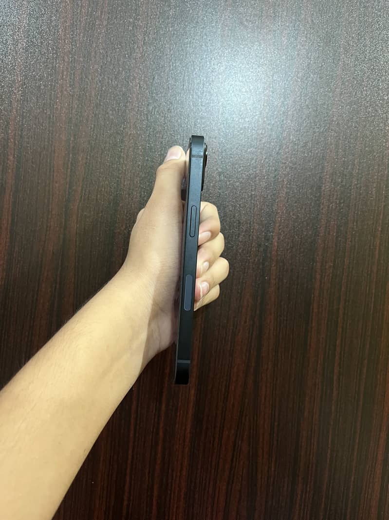 Apple iPhone 13 3