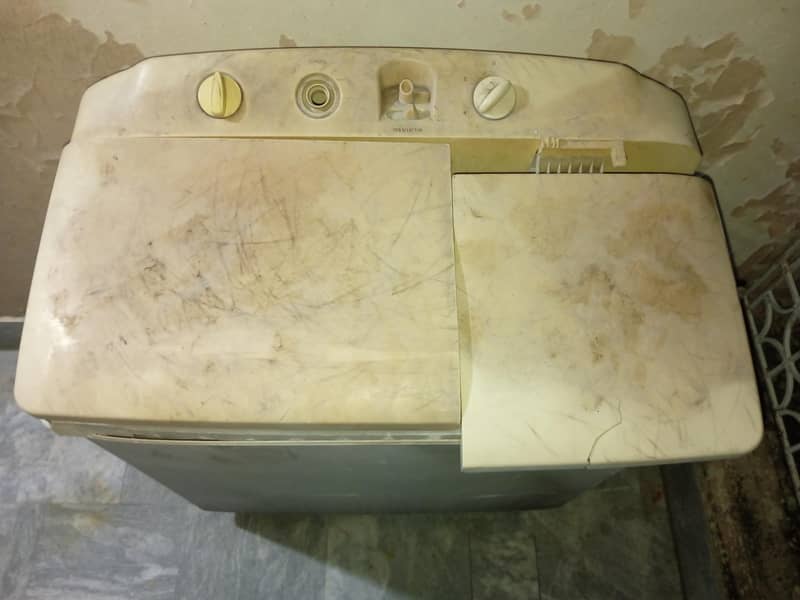 Dawlance Washing Machine 1