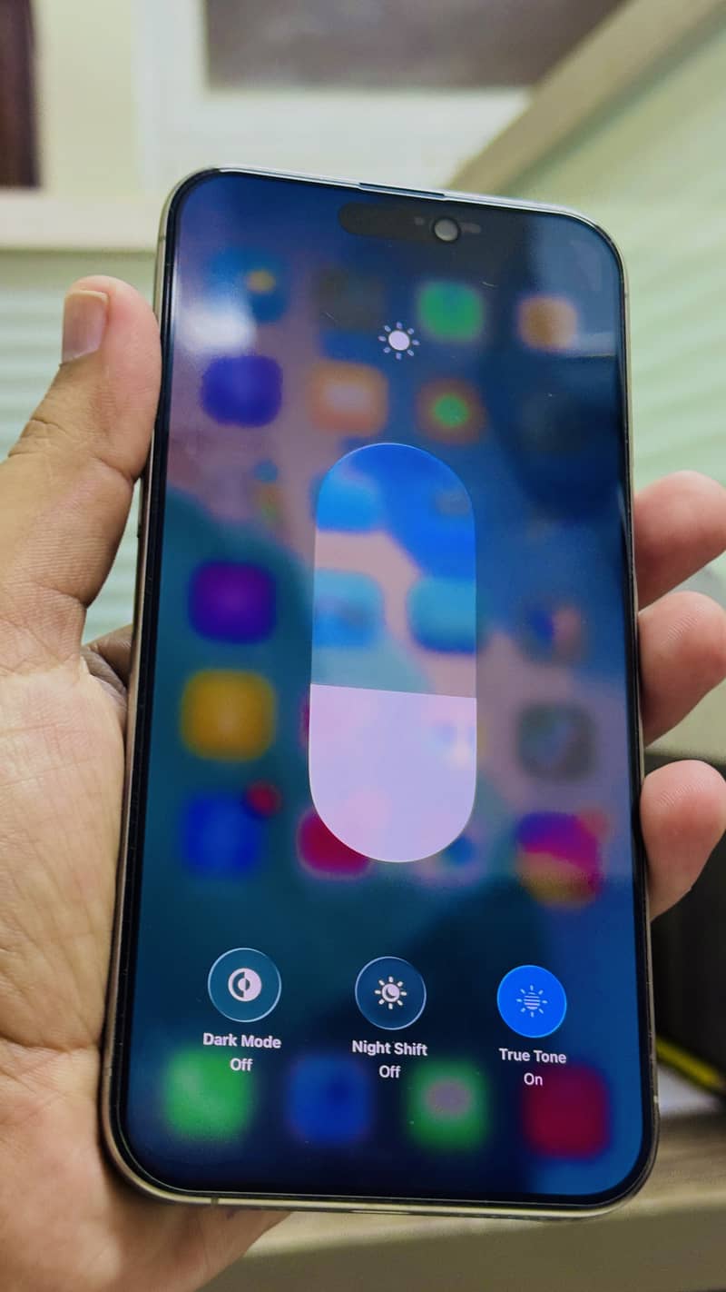Apple iPhone 15 Pro Max 6