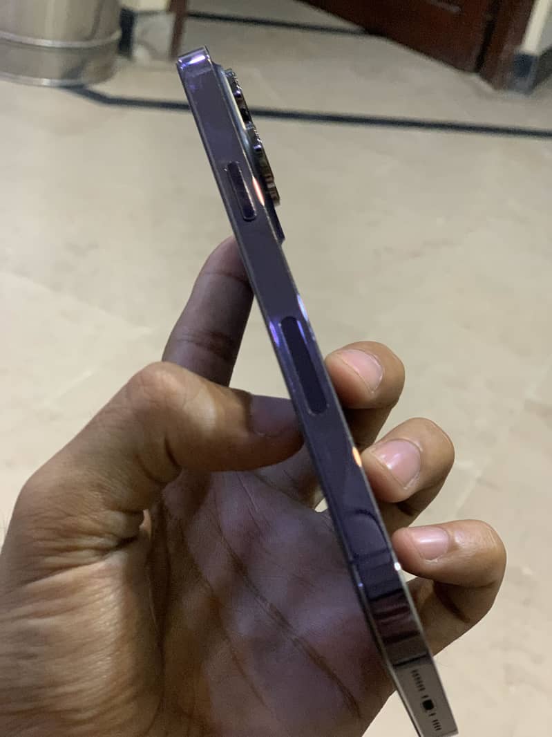 Apple iPhone 14 Pro Max 2