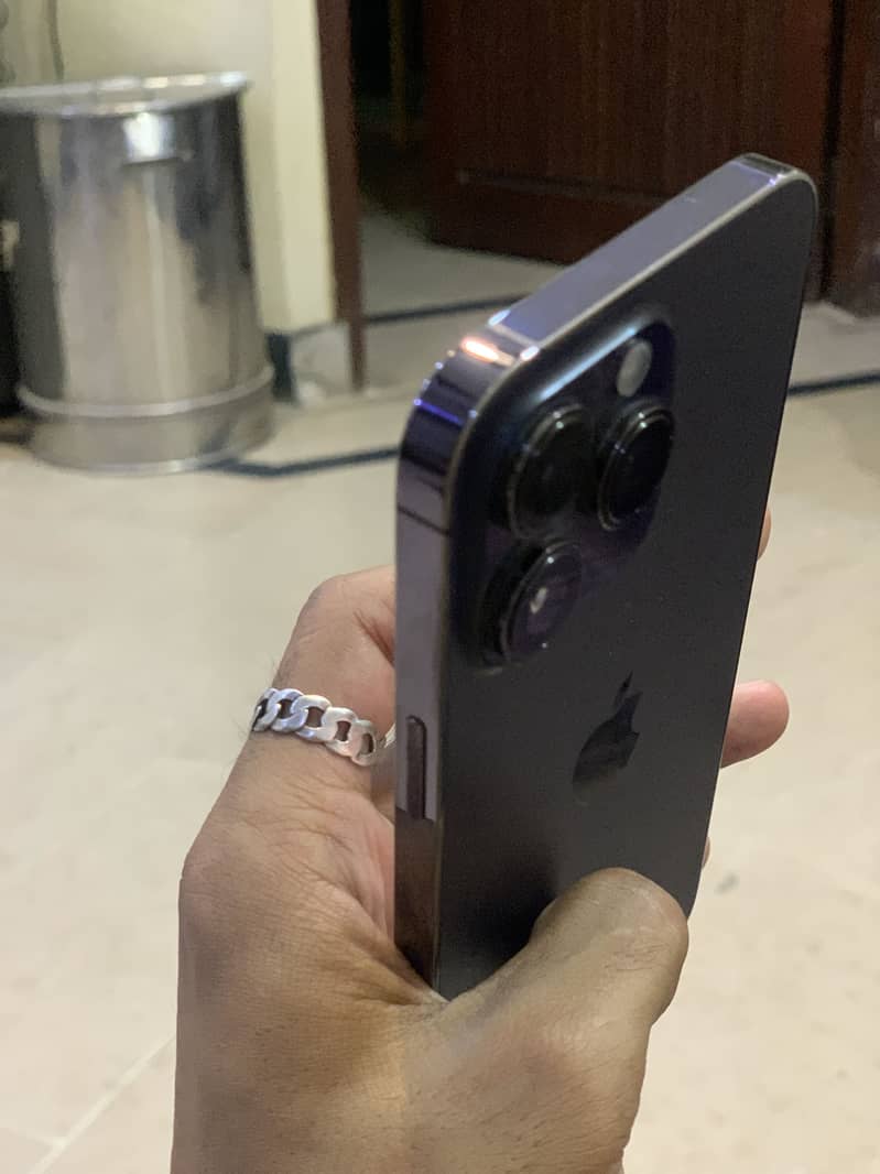 Apple iPhone 14 Pro Max 3