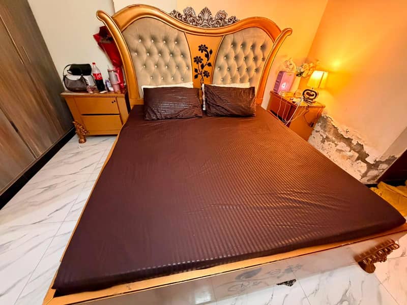 someone sector sofa dressing table, side table and bed 2