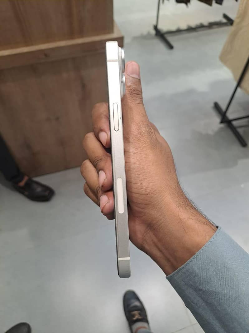 Apple iPhone 14 plus 1