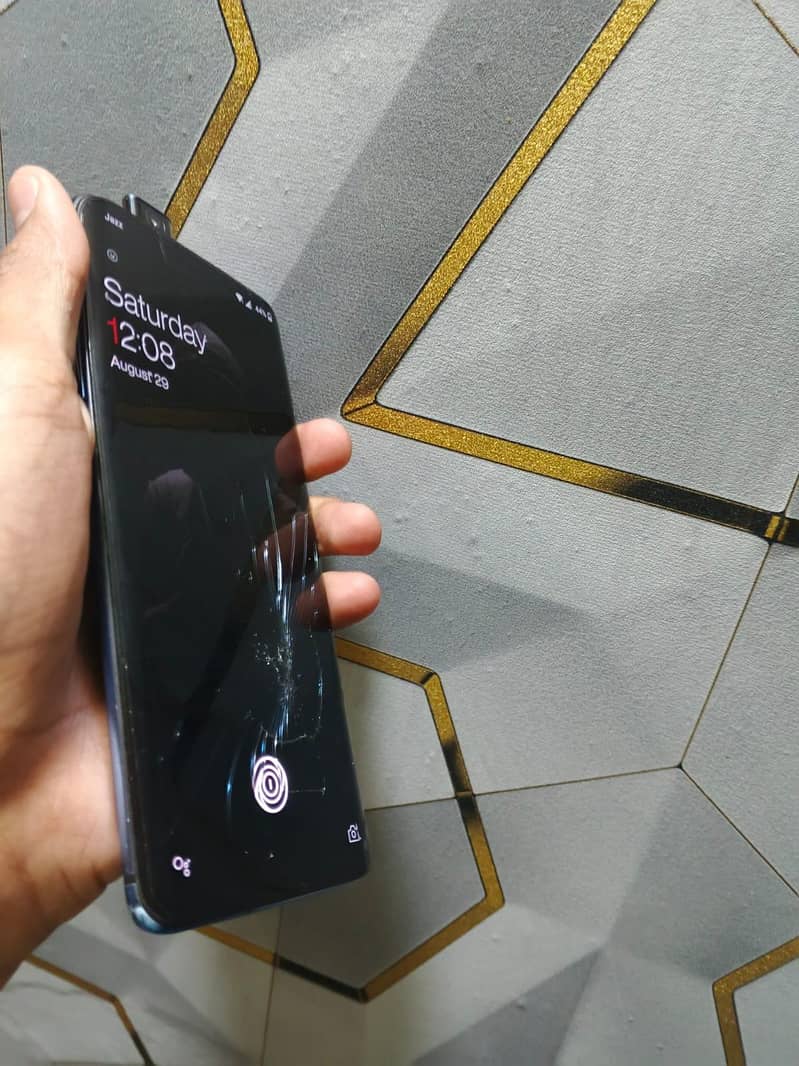 One Plus 7 Pro 4