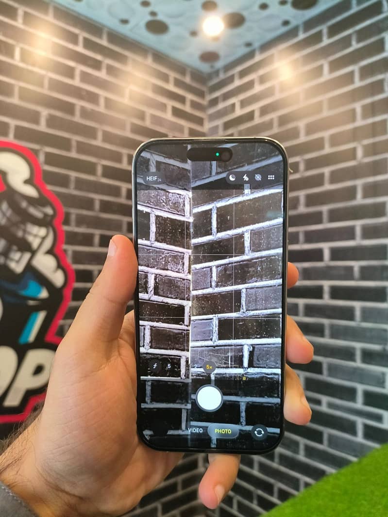 Iphone 16 pro 3