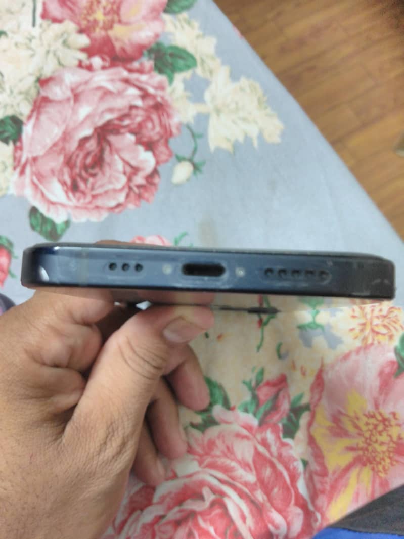 Apple iPhone 12 2
