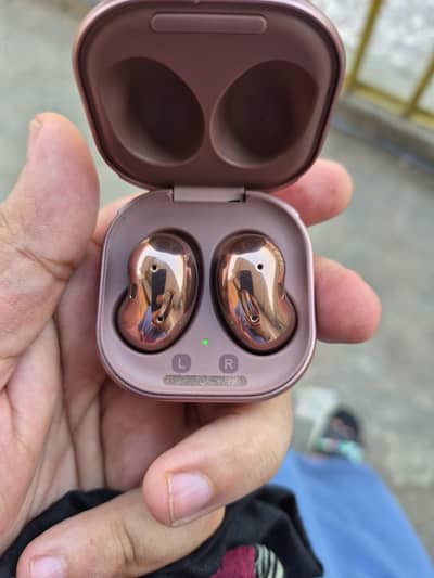 samsung galaxy buds live