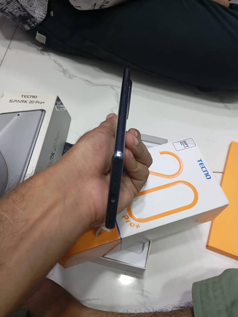 Tecno Spark 20 Pro Plus 2