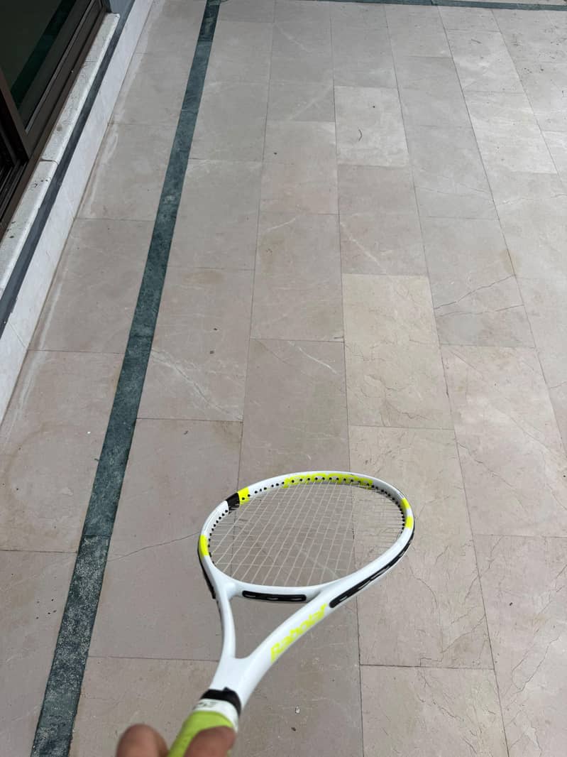 tennis racket 1