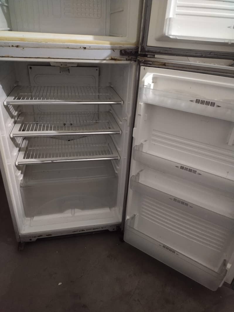 Dawlance fridge 2