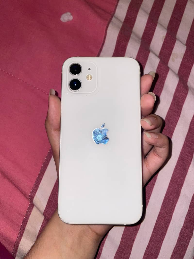 Apple iPhone 12 2