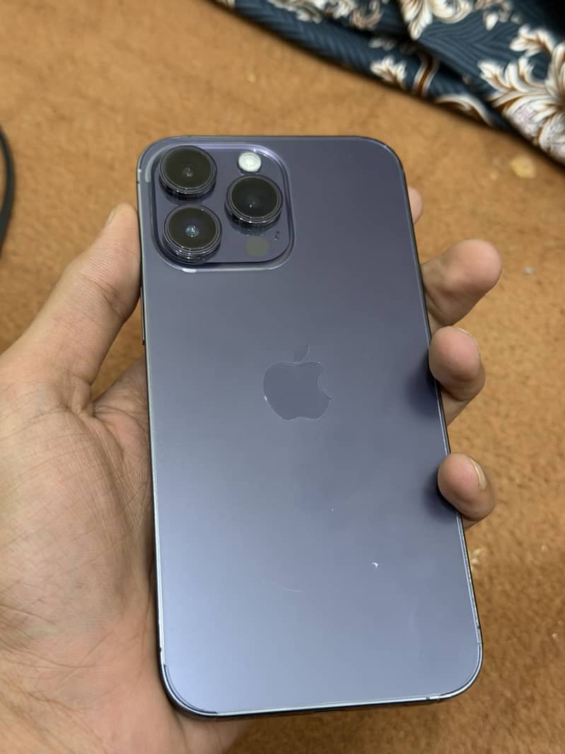 Apple iPhone 14 Pro Max 0