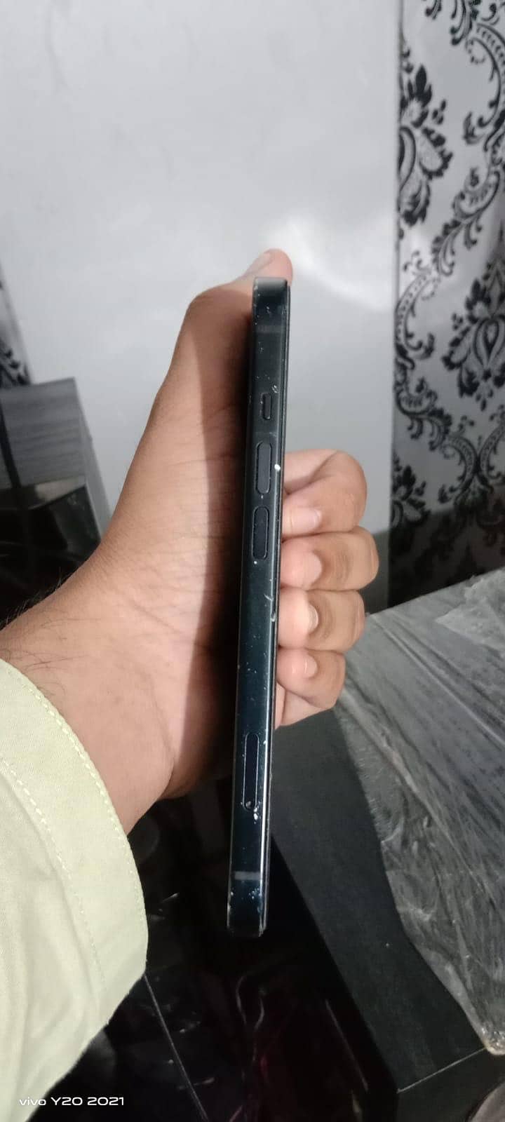 Apple iPhone 15 4