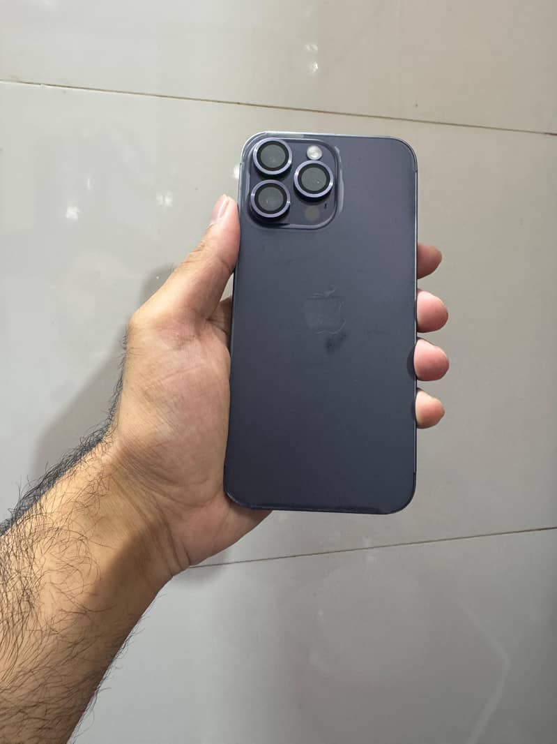 iPhone 14 Pro Max 1