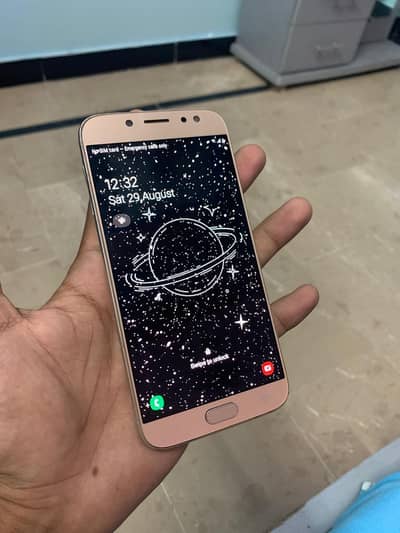 Samsung Mobile J7 Pro. . 4/64 jb . . PTA approved. . contact 03242761530