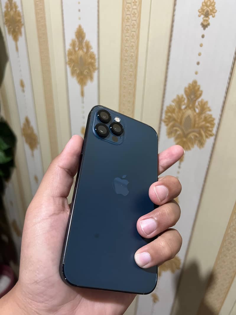 Apple iPhone 12 Pro 1