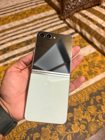 Samsung Mobile Z Flip 5