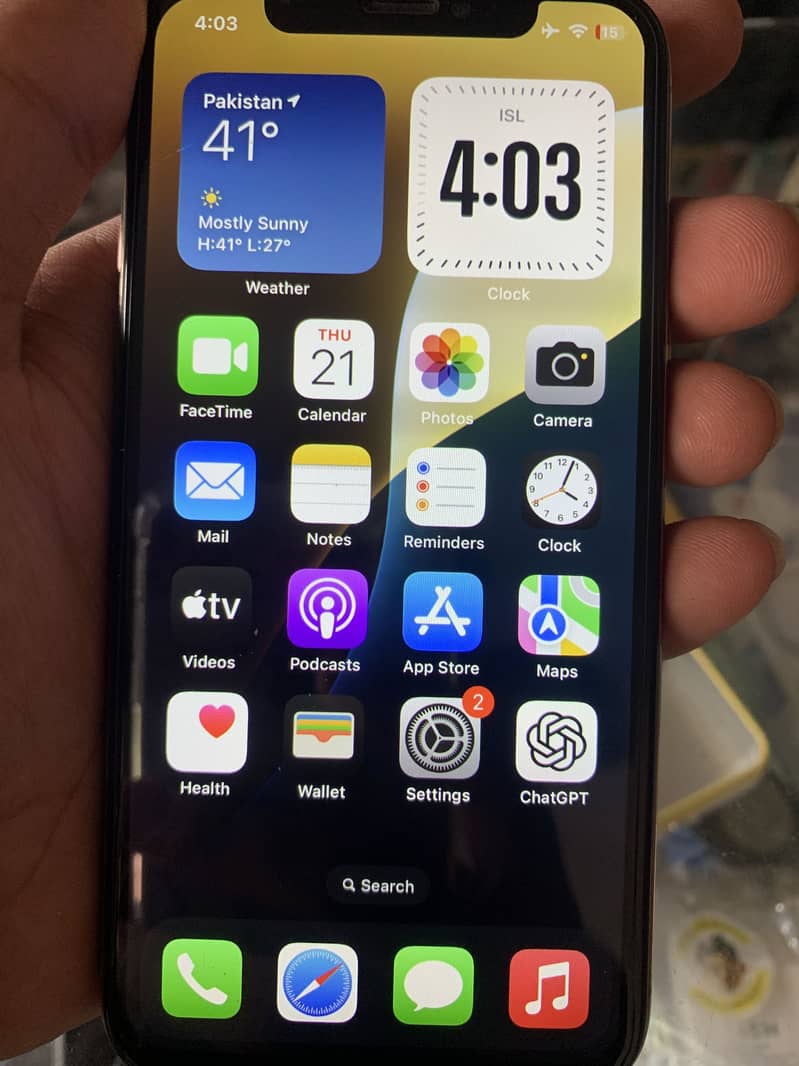 Apple iPhone XS 1