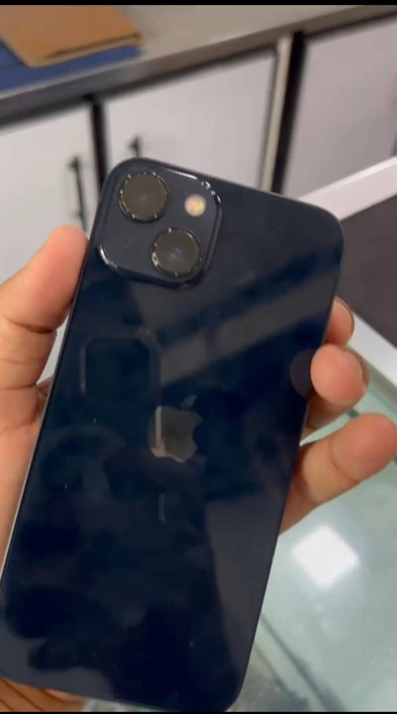 Apple iPhone 13 2