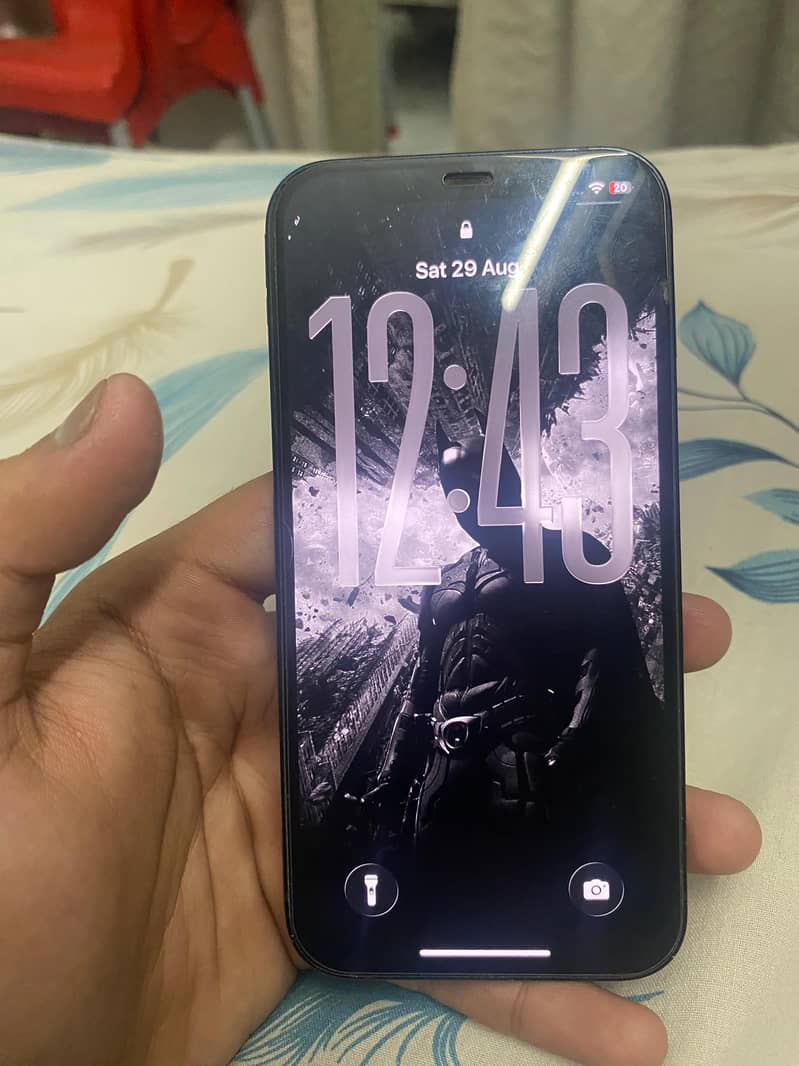 Apple iPhone 12 1