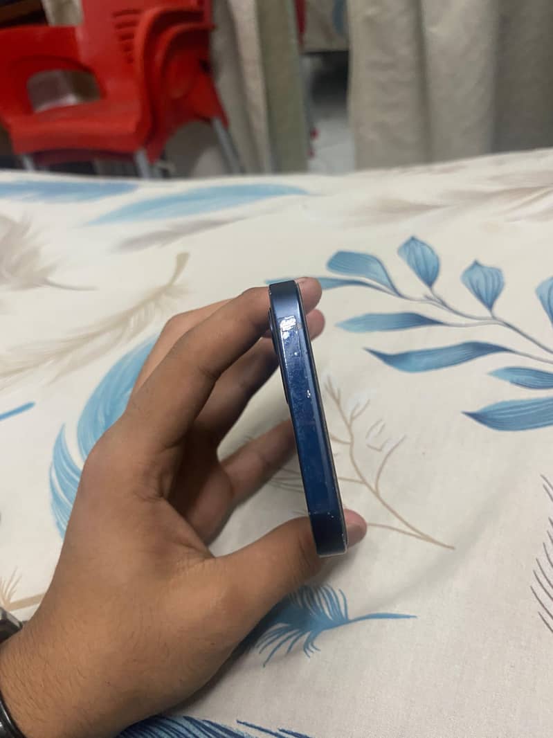 Apple iPhone 12 5