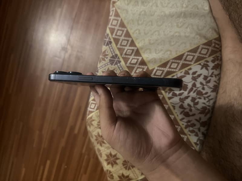 iPhone 15 pro max jv 1