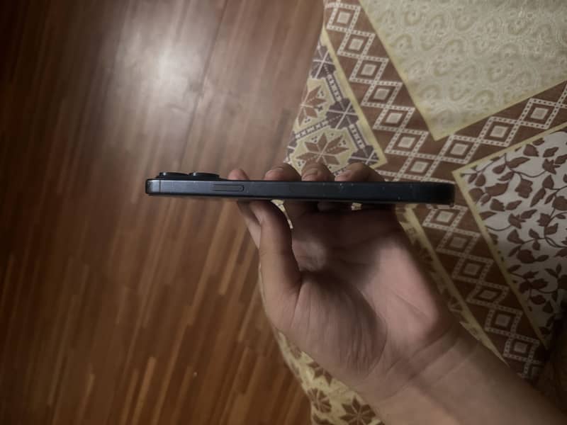 iPhone 15 pro max jv 5