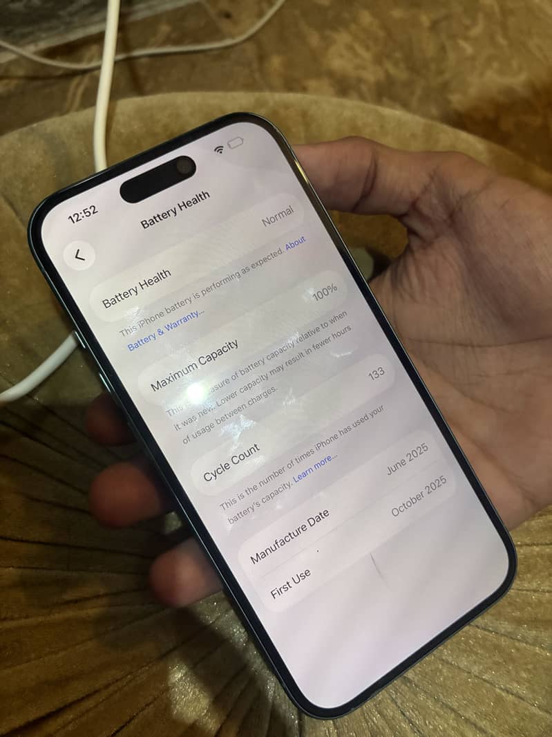 Apple iPhone 16 jv 1
