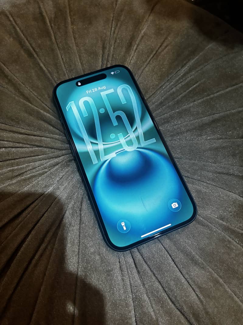 Apple iPhone 16 jv 2