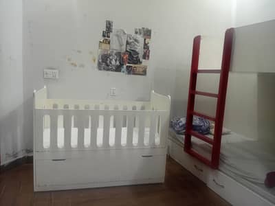 Baby cot/ Baby crib with mattress
