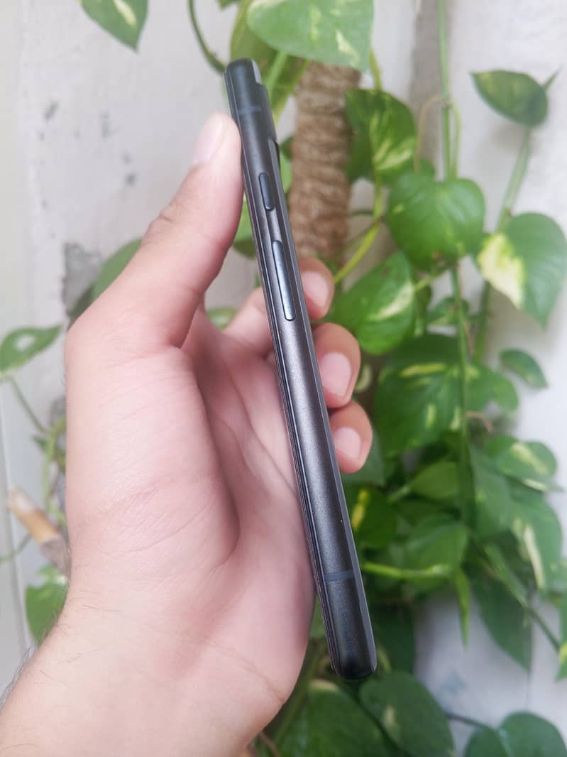 Google pixel 6a 5
