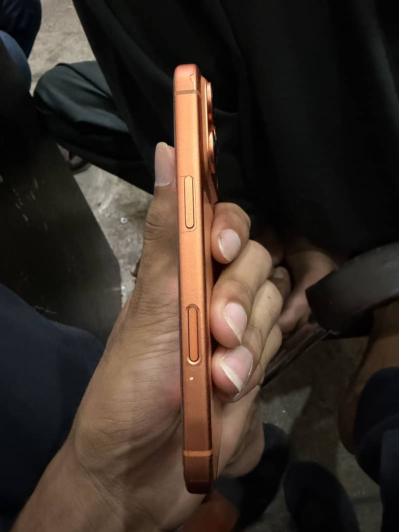 Apple iPhone 17 Pro 1