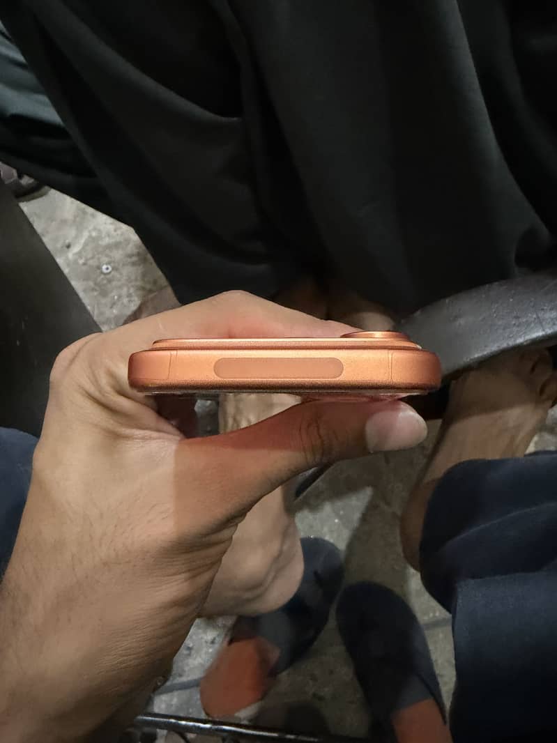 Apple iPhone 17 Pro 2