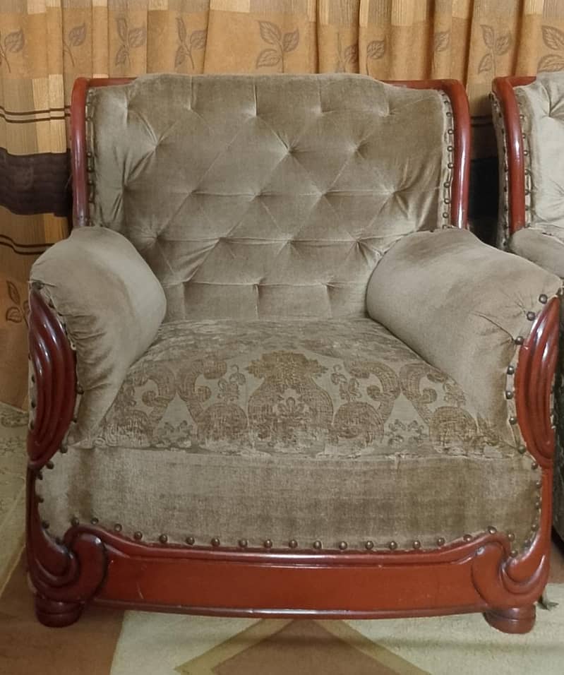 Sofa Set (5 seater) 1