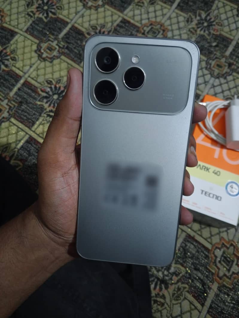 Tecno Spark 40 2