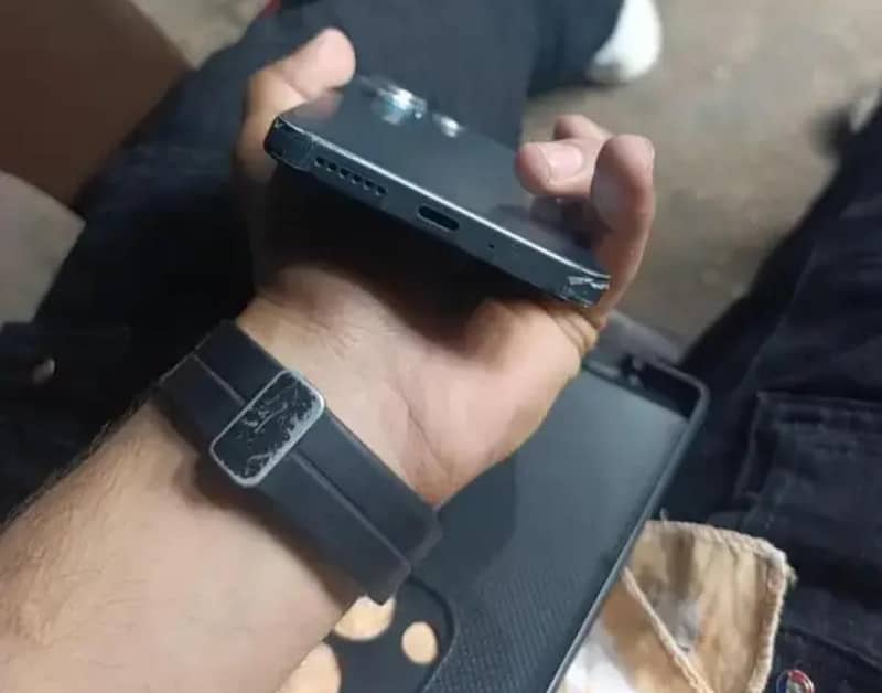 Xiaomi Redmi Note 13 Pro 1