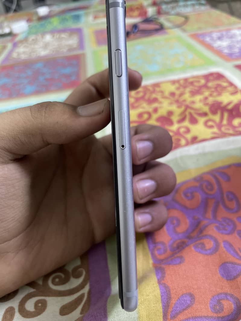 Apple iPhone 6S 2
