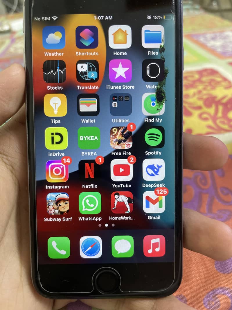 Apple iPhone 6S 4