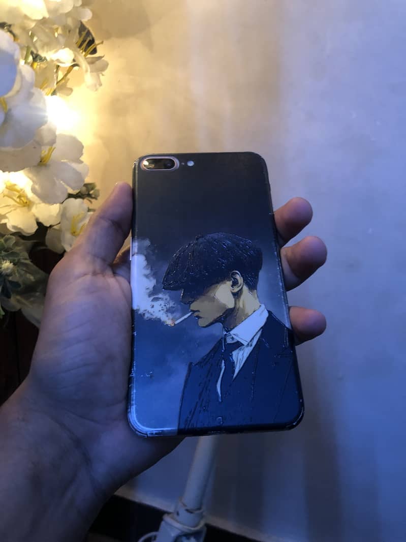 Apple iPhone 8 Plus 1